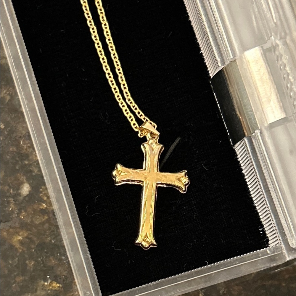 Classic 14k solid Gold Cross Pendant Necklace